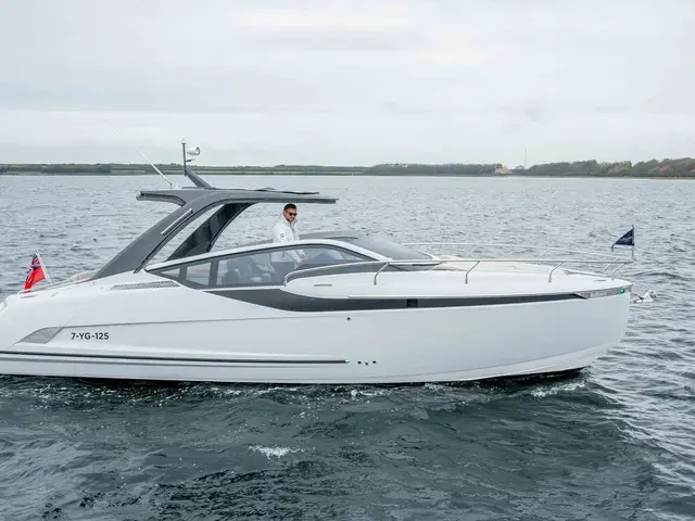 Fairline F Line 33