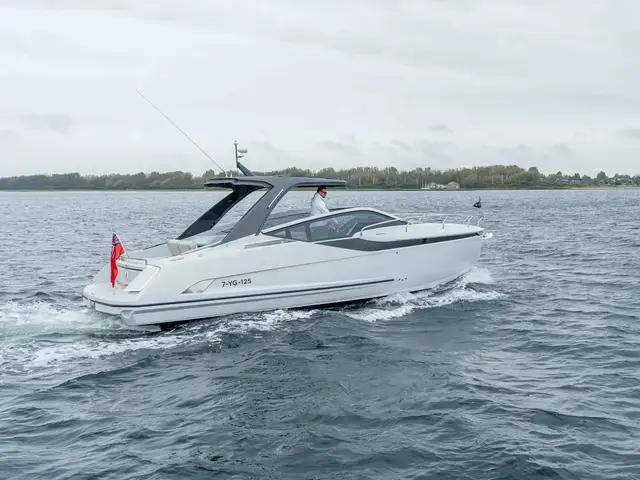 Fairline F Line 33