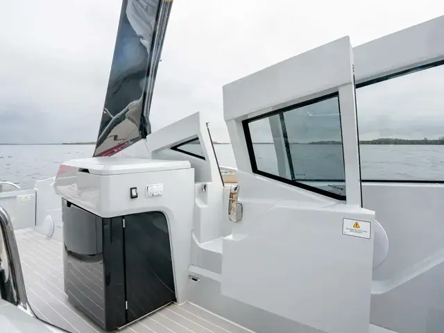 Fairline F Line 33