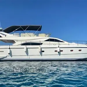 1999 Ferretti Yachts 57