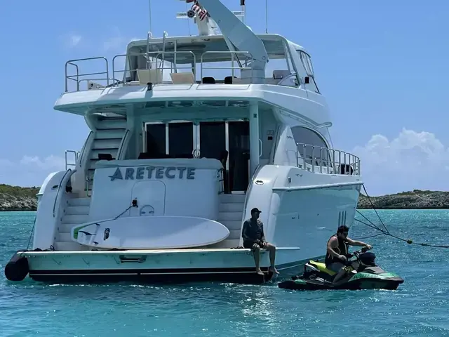 Hatteras Motor Yacht