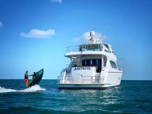 Hatteras Motor Yacht