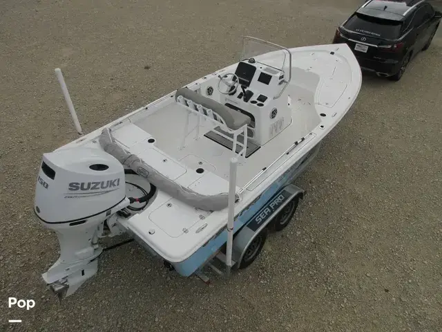 Sea Pro 208 Bay