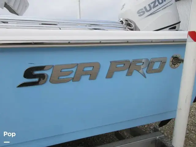 Sea Pro 208 Bay