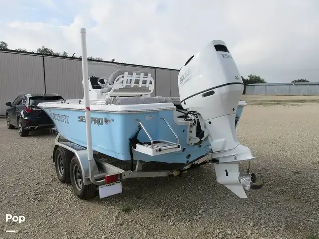 Sea Pro 208 Bay