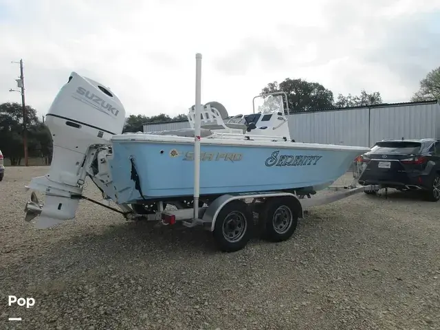 Sea Pro 208 Bay