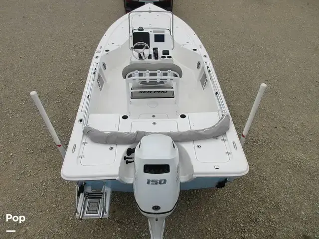 Sea Pro 208 Bay