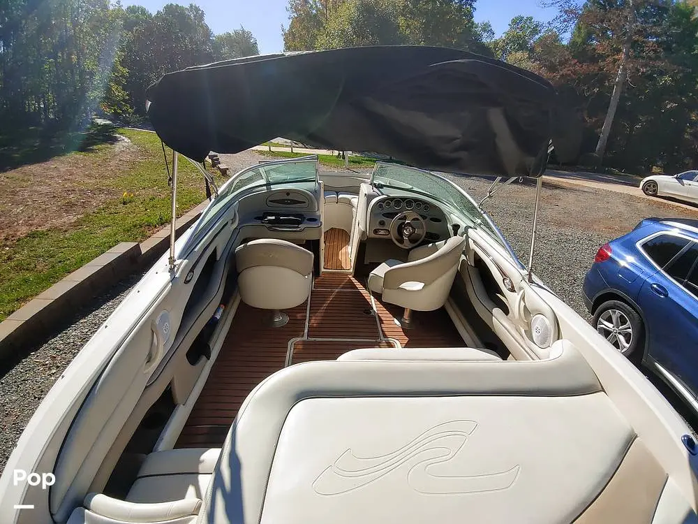 2003 Sea Ray 220