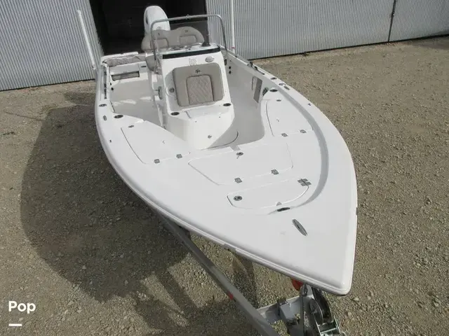 Sea Pro 208 Bay