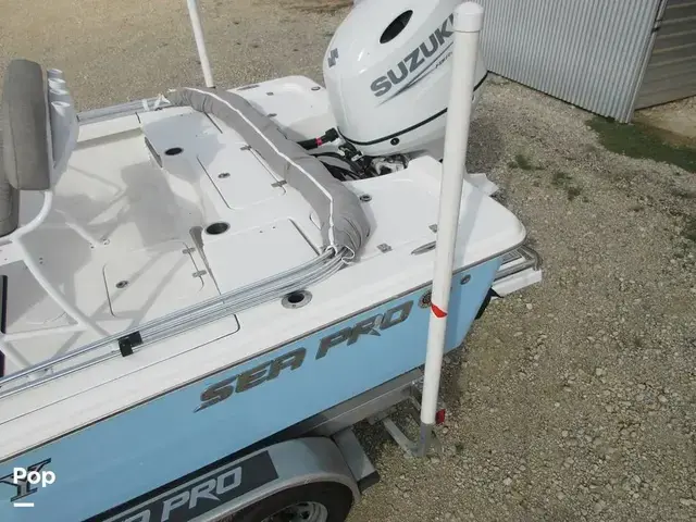 Sea Pro 208 Bay