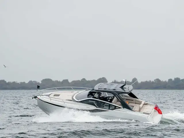 Fairline F Line 33