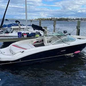 2007 Sea Ray 220 Select