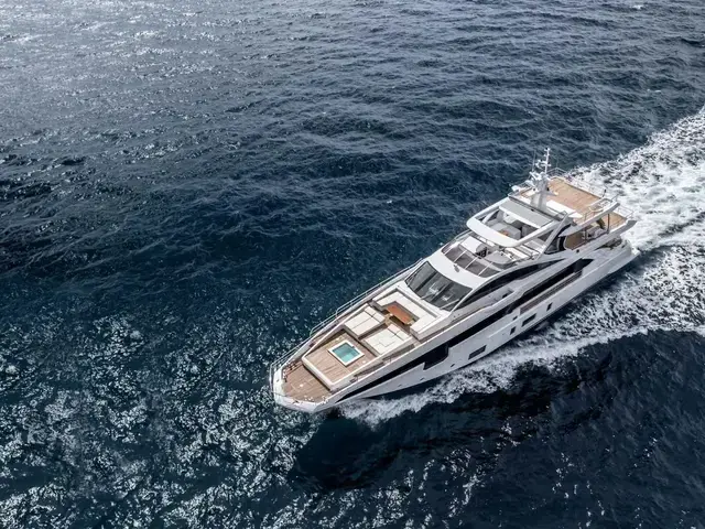 Azimut Grande 35 M-Y HEED