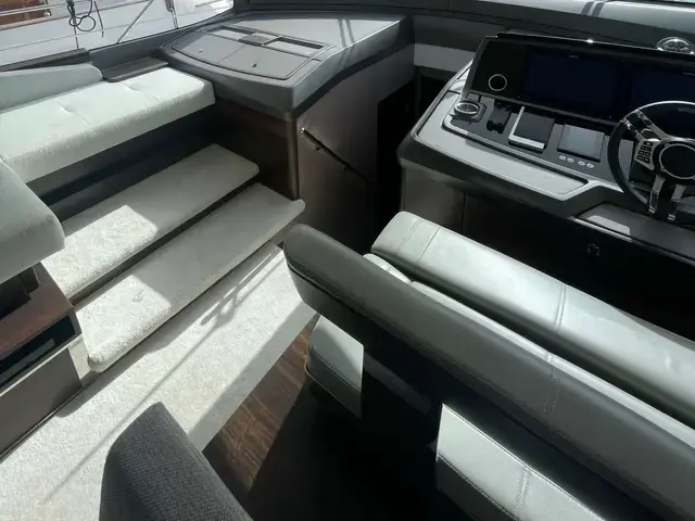 Sunseeker Manhattan 68