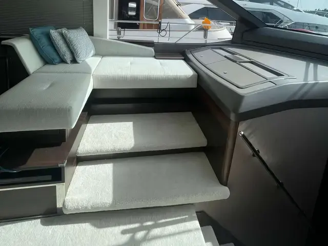 Sunseeker Manhattan 68