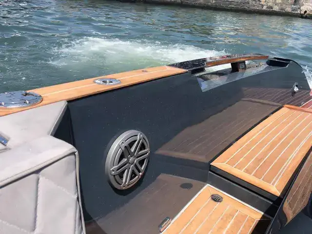 Evo Yachts T2