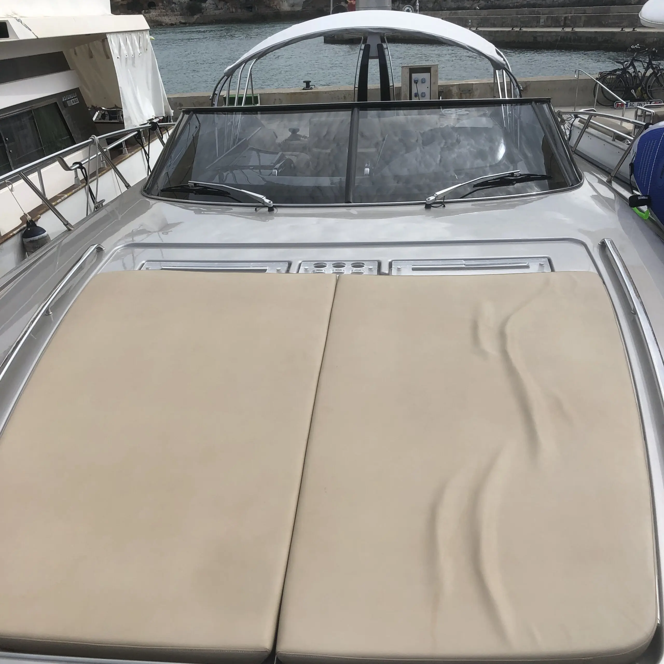 2009 Riva 52 rivale