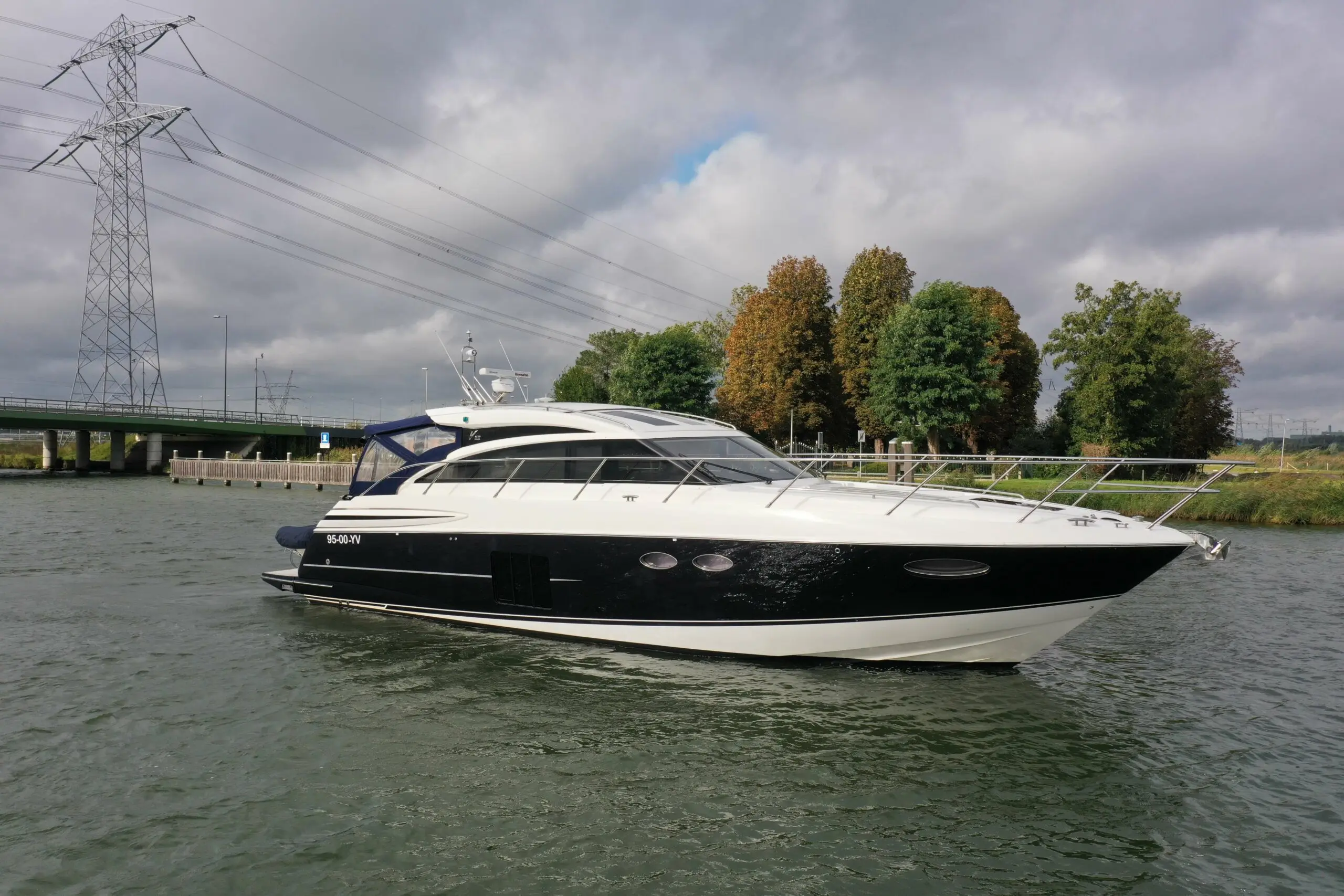 2012 Princess v52