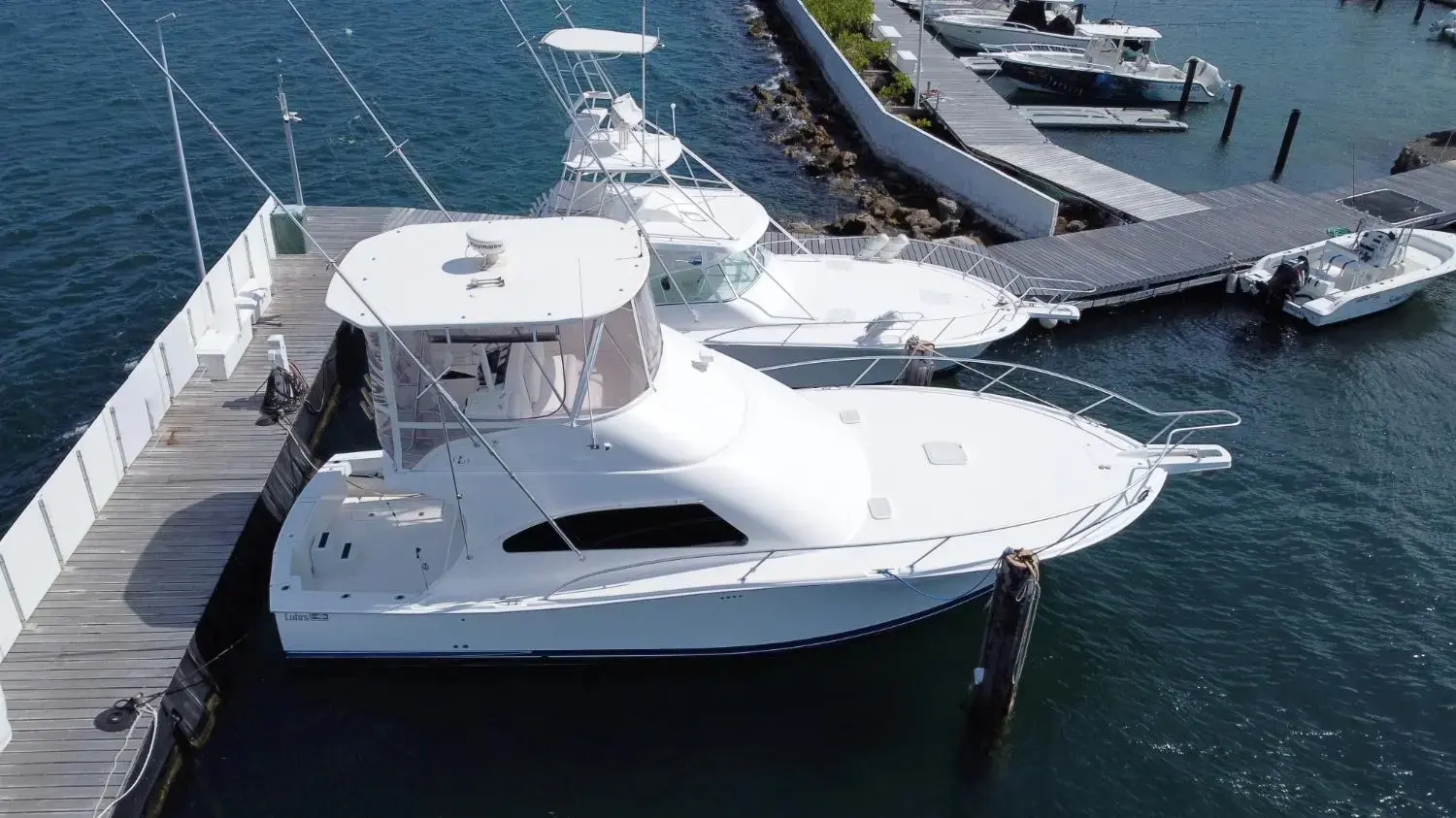 2006 Luhrs 41 convertible