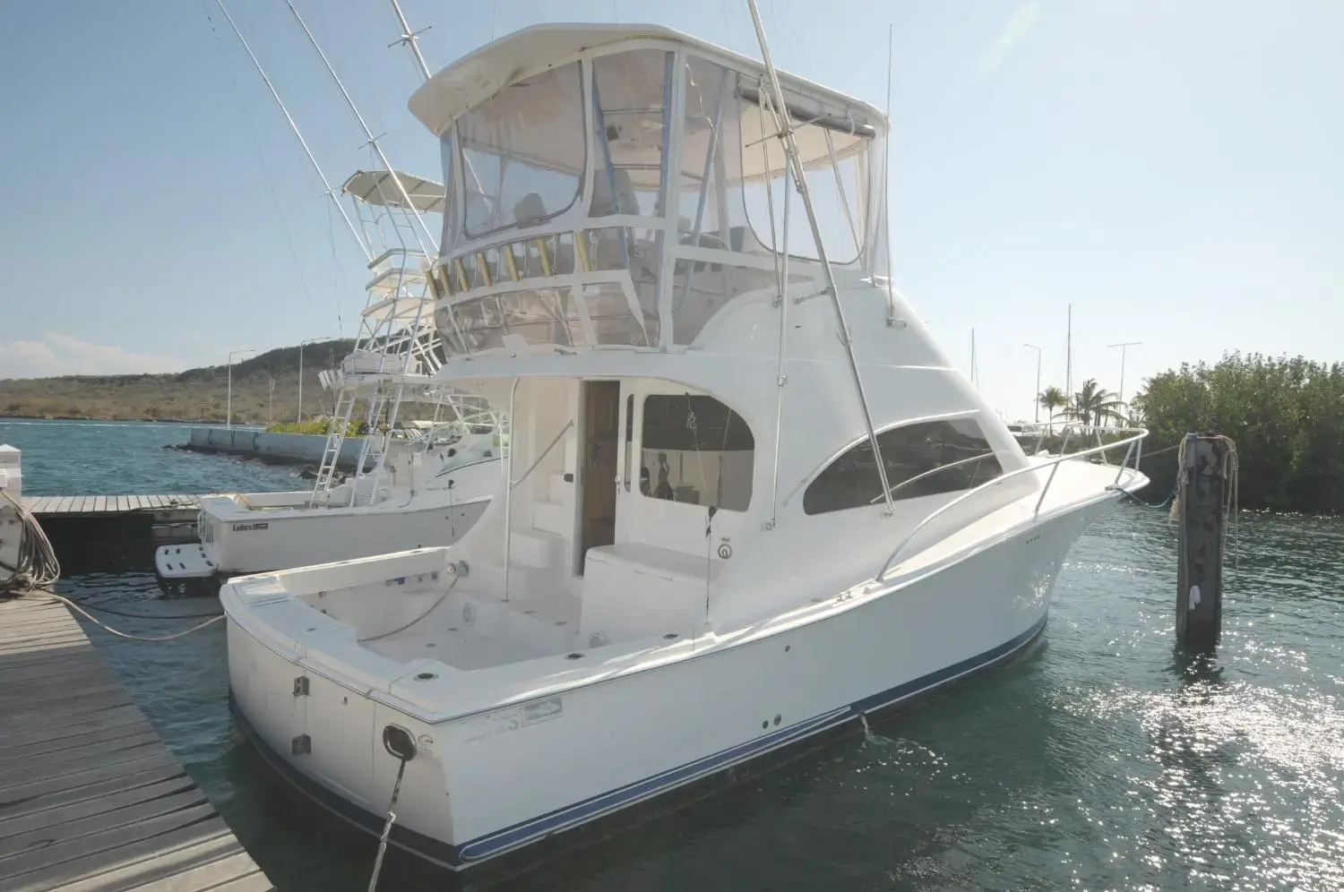 2006 Luhrs 41 convertible