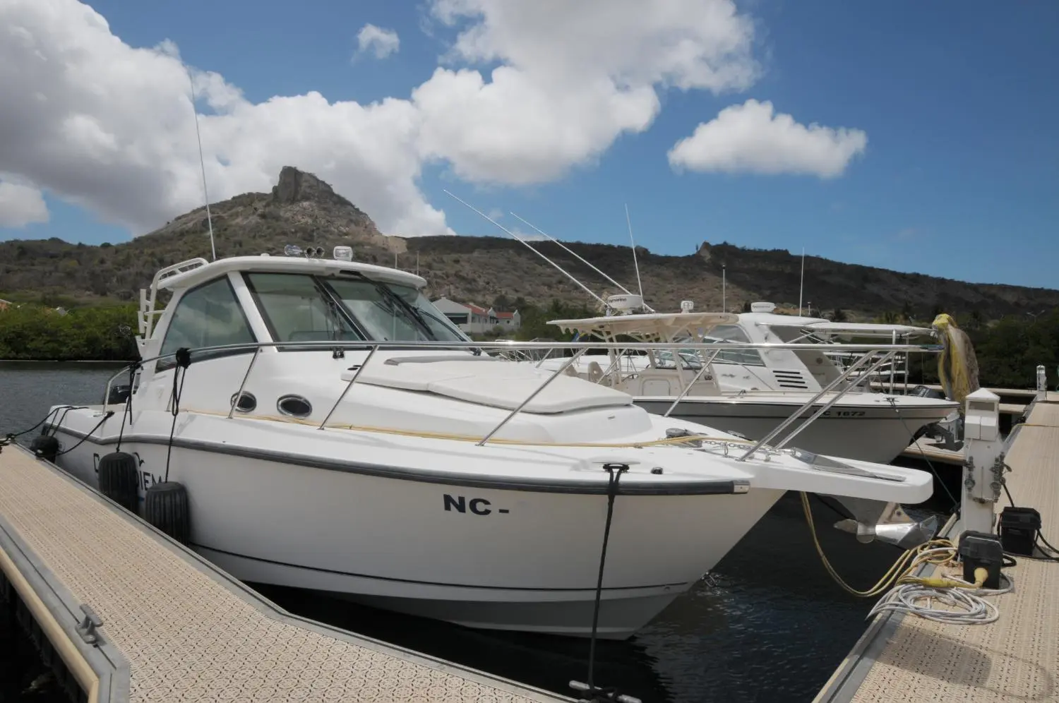 2012 Boston Whaler 345 conquest