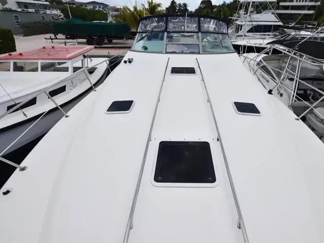 Sea Ray Sundancer 440