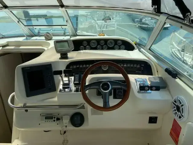 Sea Ray 330DA