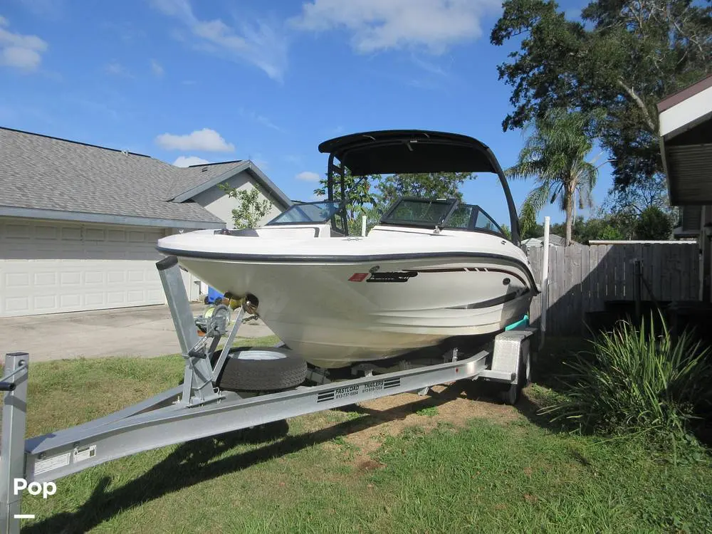 2016 Sea Ray 19 spx