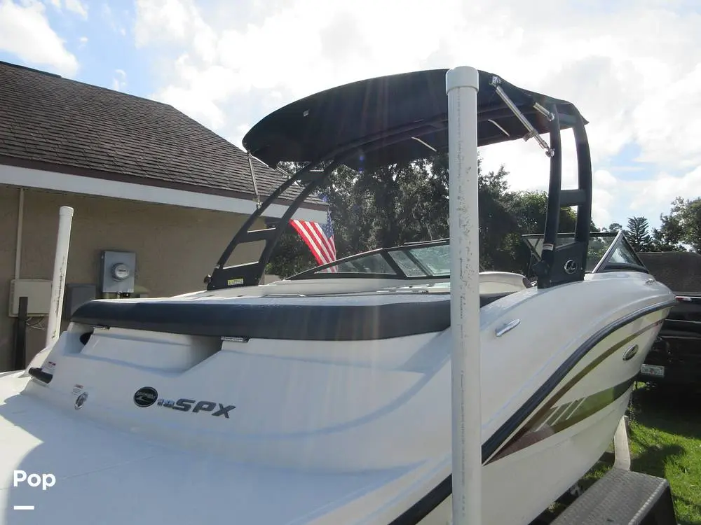 2016 Sea Ray 19 spx