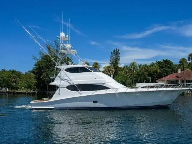 Hatteras 68 Convertible