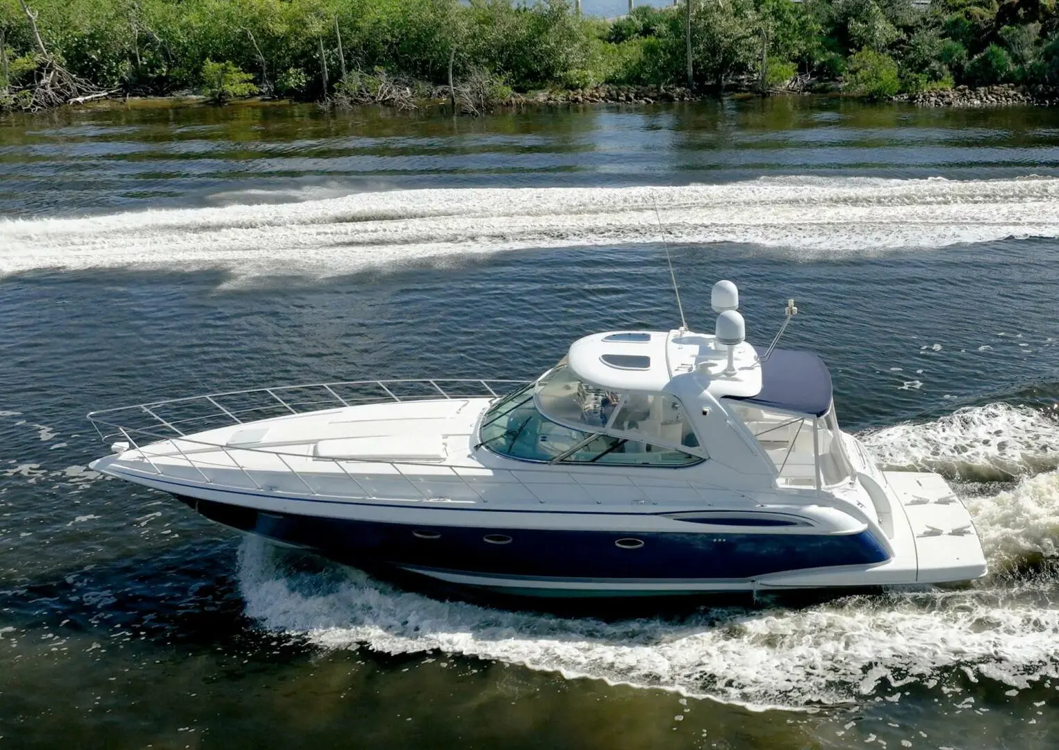 2005 Formula 48 yacht