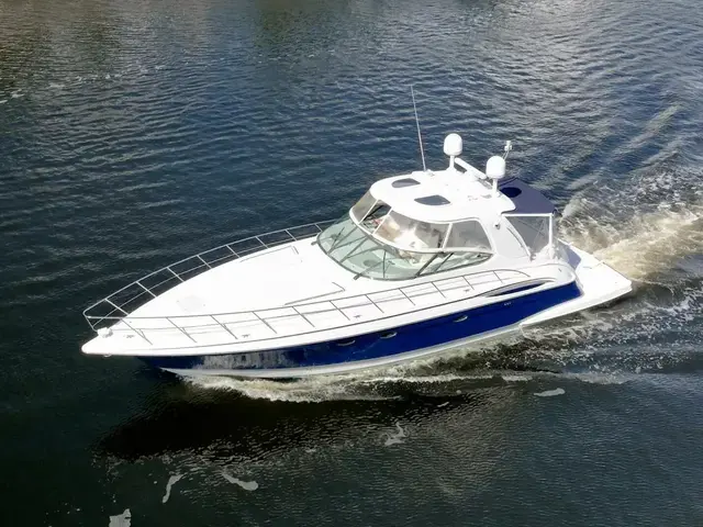 Formula 48 Yacht