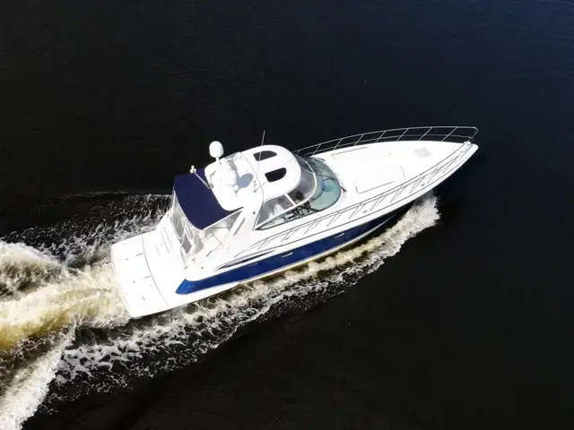 Formula 48 Yacht