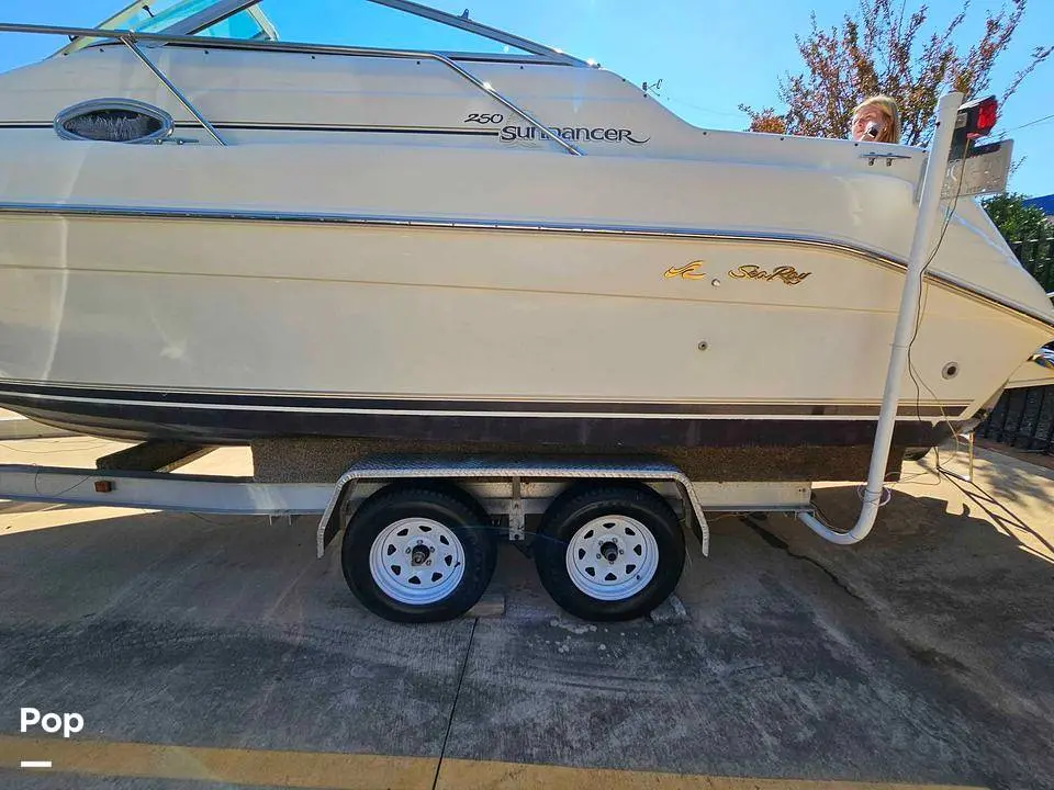 1996 Sea Ray sundancer 250