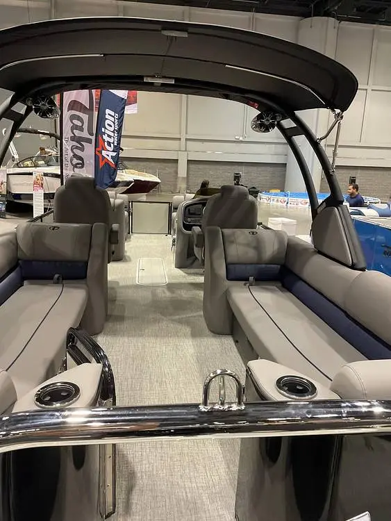 2022 Tahoe 2585 cascade platinum quad lounger