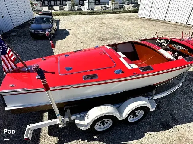 Higgins Deluxe Runabout 19'