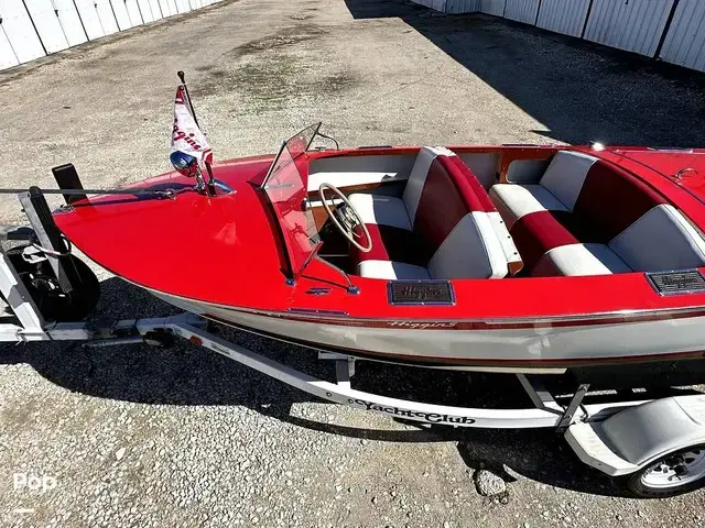 Higgins Deluxe Runabout 19'