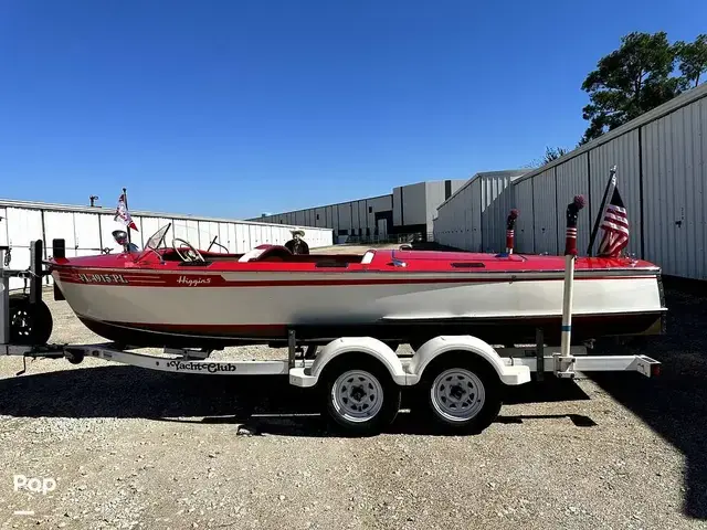 Higgins Deluxe Runabout 19'