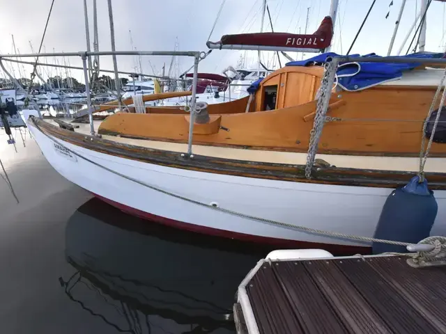 Classic 8 Ton Hillyard Sloop