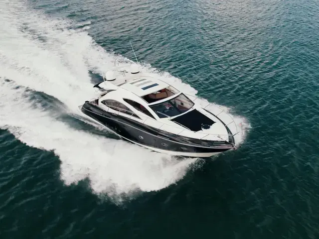 Sunseeker Predator 52