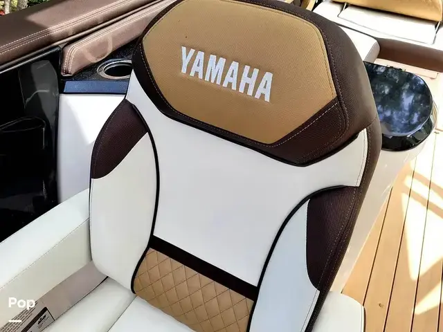 Yamaha 275sd