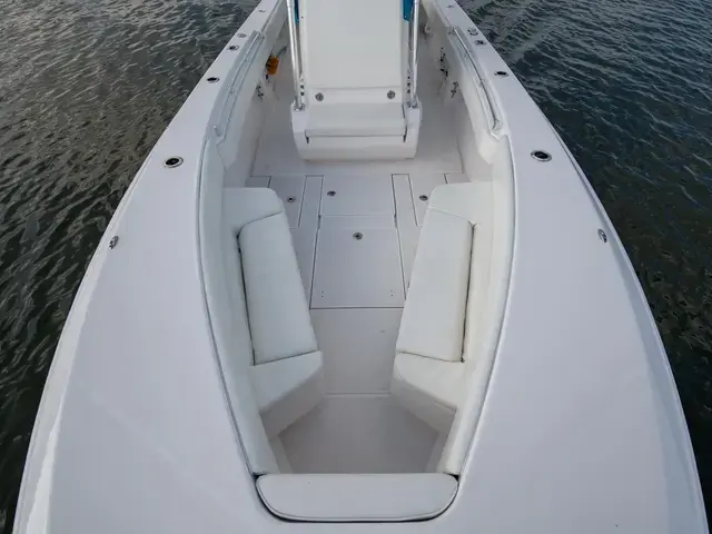 Contender Boats 30st