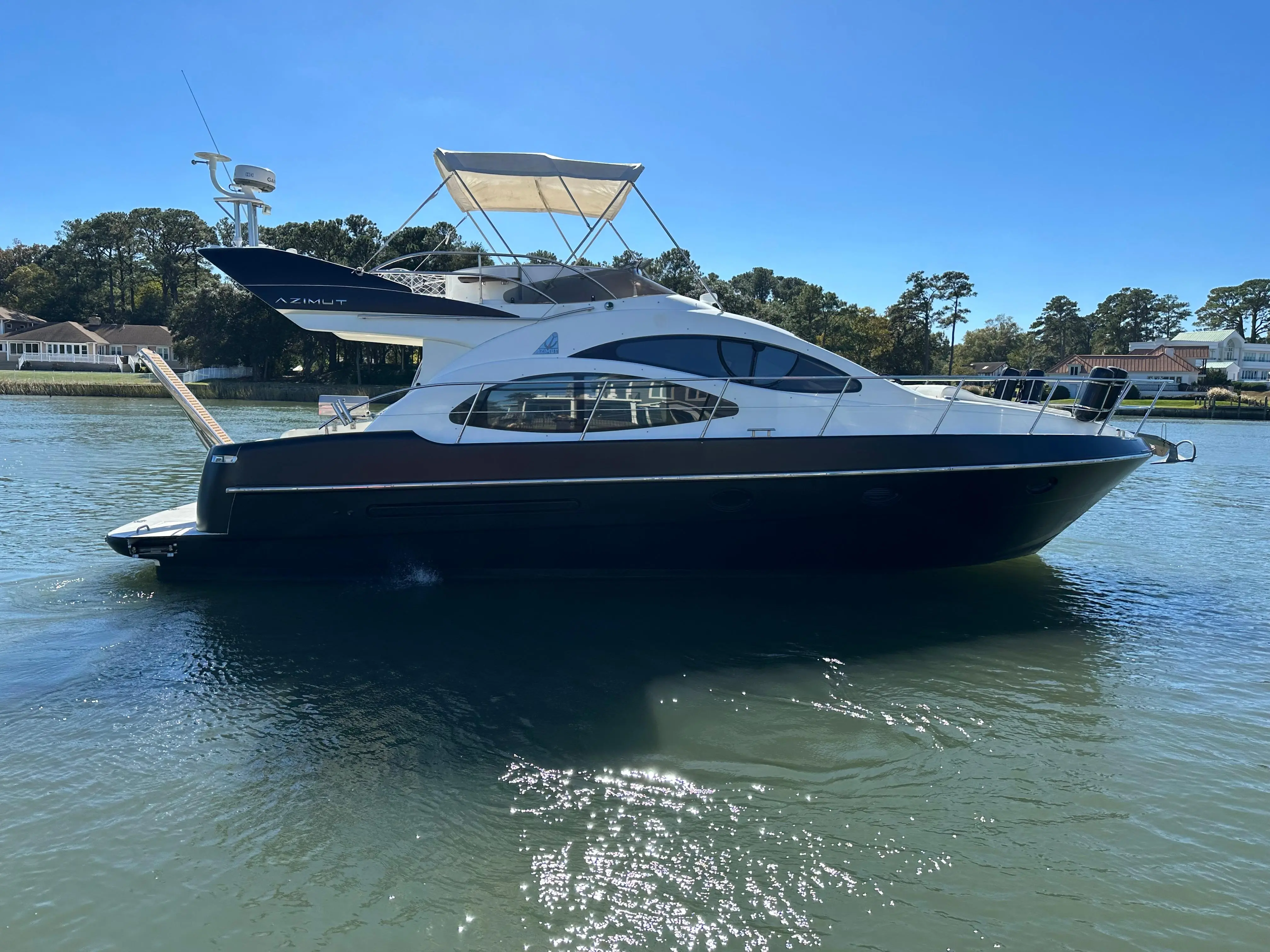 2002 Azimut 42 flybridge