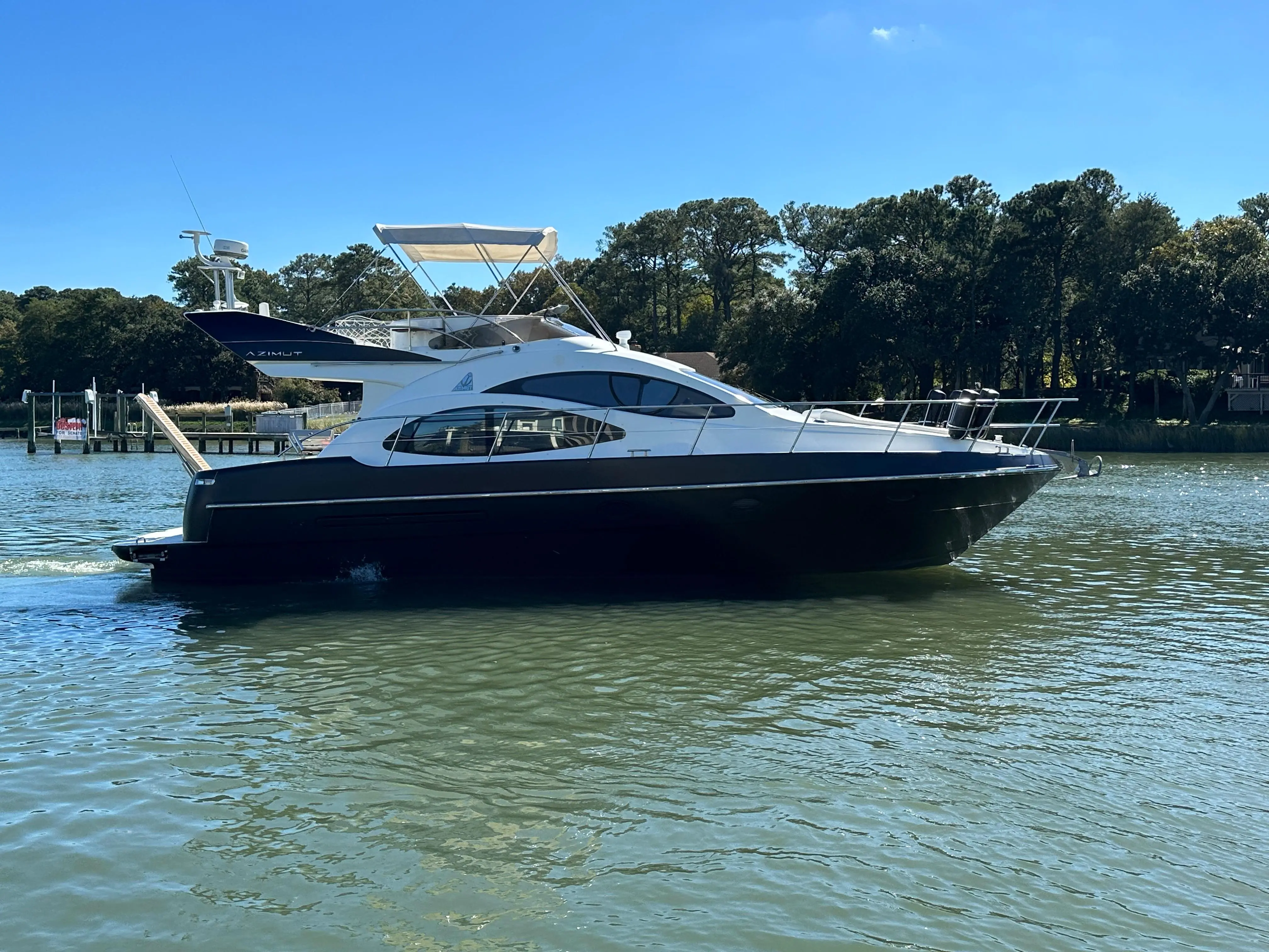 2002 Azimut 42 flybridge