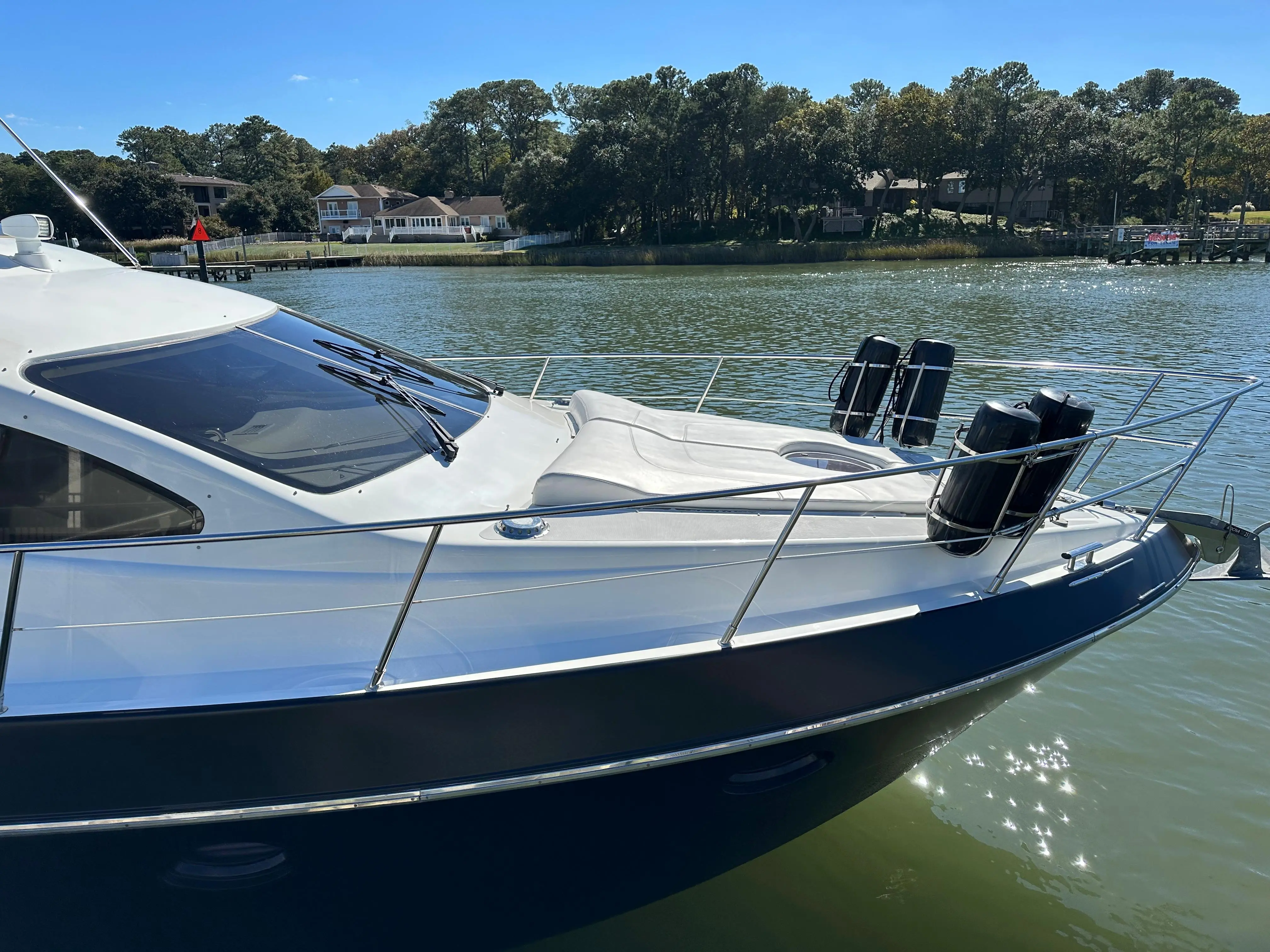 2002 Azimut 42 flybridge