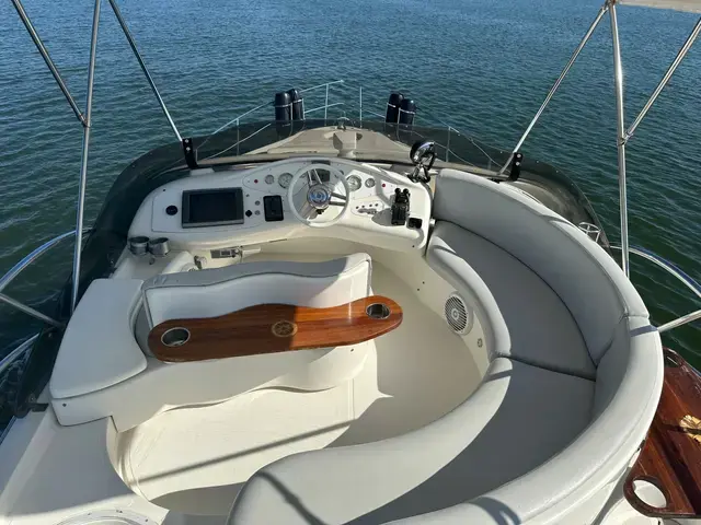 Azimut 42 Flybridge