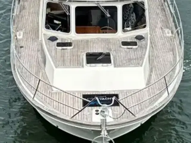 Corvette 320 Aft Cabin