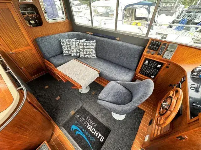 Corvette 320 Aft Cabin