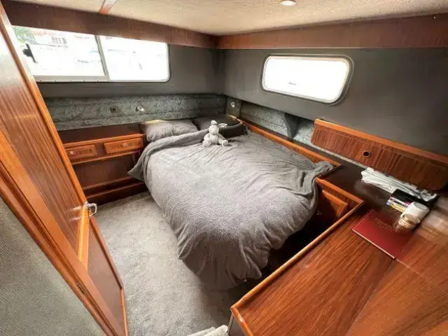 Corvette 320 Aft Cabin