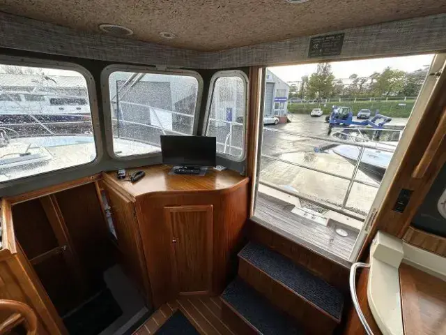 Corvette 320 Aft Cabin